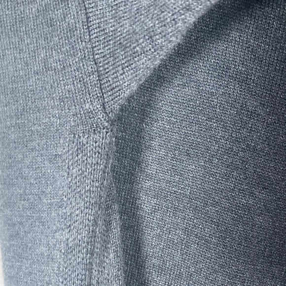 Cashmere Blend White House Black Market Dark Gray Crew Neck Sweater Sz L Cozy - Picture 7 of 11